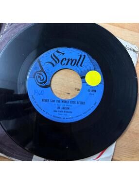 Lee Carson - Two Hearts in Love/Never saw the World look Better 45rpm VG+ R17